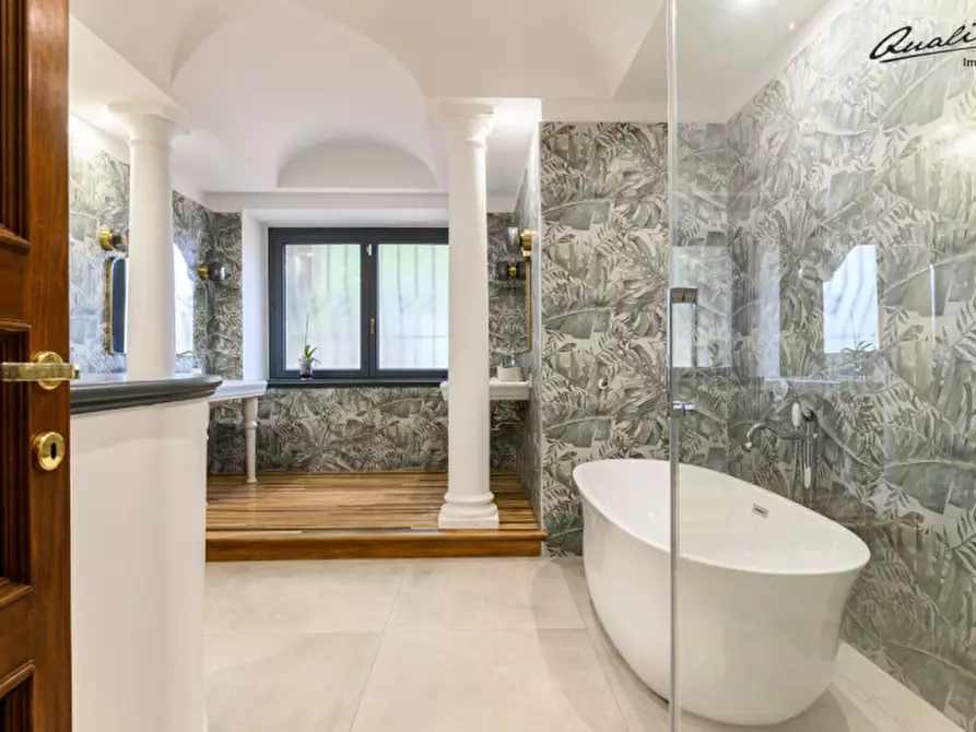 Immagine 14 di Villa in vendita  in VIA COLLE PIGNATTA a Velletri