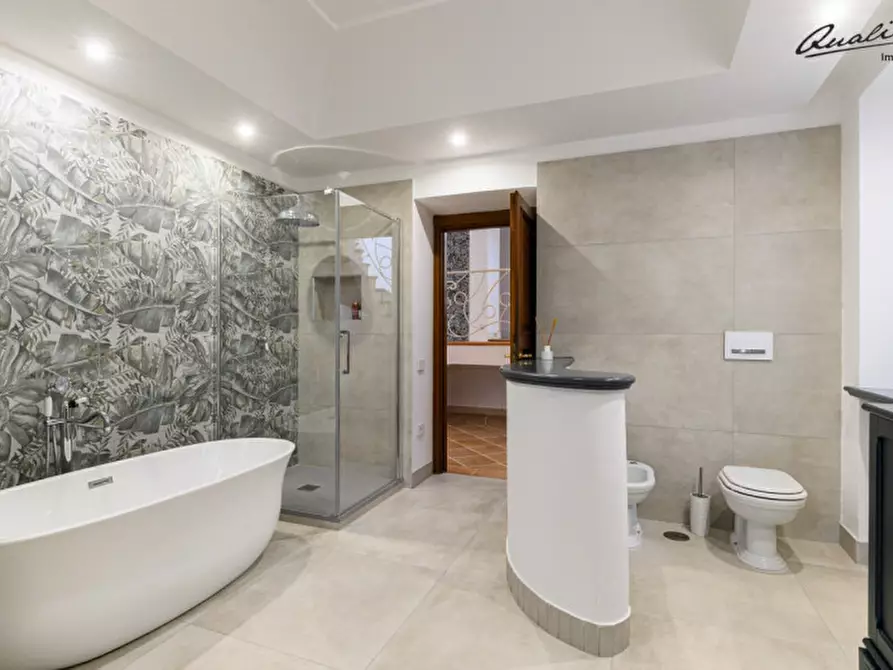 Immagine 16 di Villa in vendita  in VIA COLLE PIGNATTA a Velletri