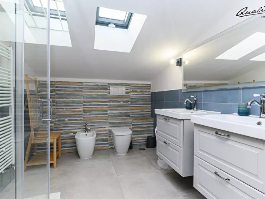 Immagine 32 di Villa in vendita  in VIA COLLE PIGNATTA a Velletri