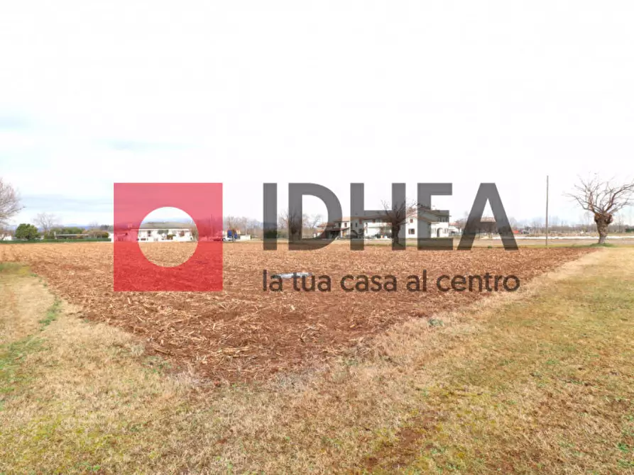 Immagine 1 di Terreno in vendita  in VIA SAMBUGO a Ponzano Veneto