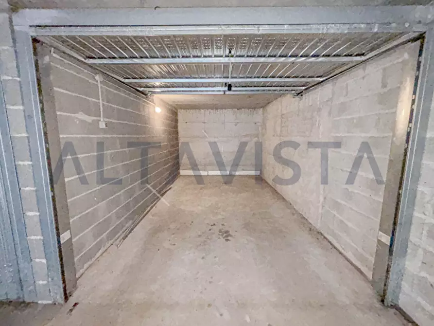 Immagine 2 di Garage in vendita  in Via delle Fiamme Verdi a Bedizzole