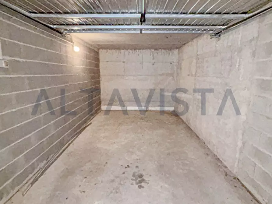 Immagine 3 di Garage in vendita  in Via delle Fiamme Verdi a Bedizzole