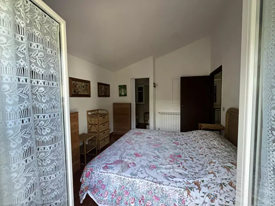 Immagine 20 di Villa in vendita  in Viale Nettuno a Fiumicino