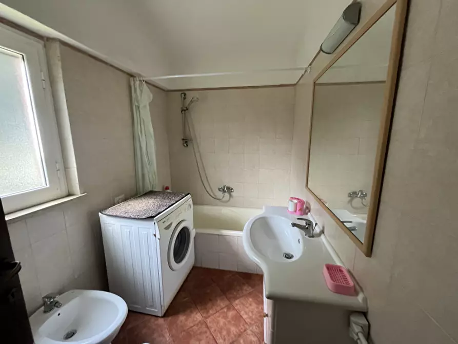 Immagine 28 di Villa in vendita  in Viale Nettuno a Fiumicino