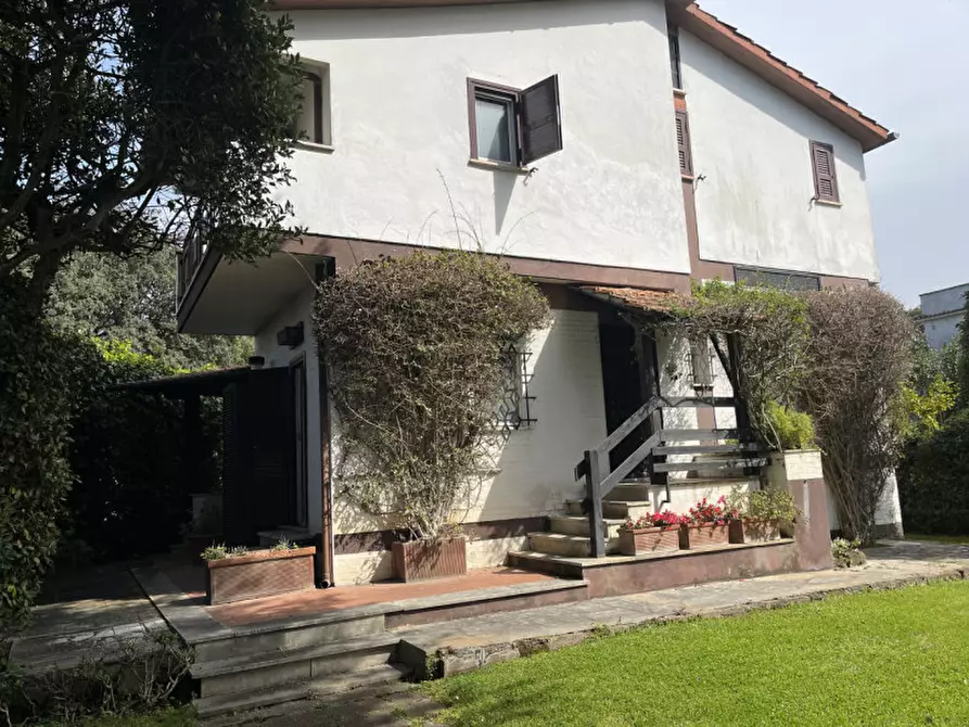 Immagine 51 di Villa in vendita  in Viale Nettuno a Fiumicino