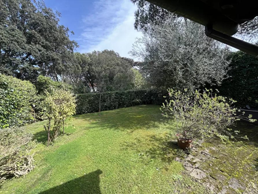 Immagine 57 di Villa in vendita  in Viale Nettuno a Fiumicino