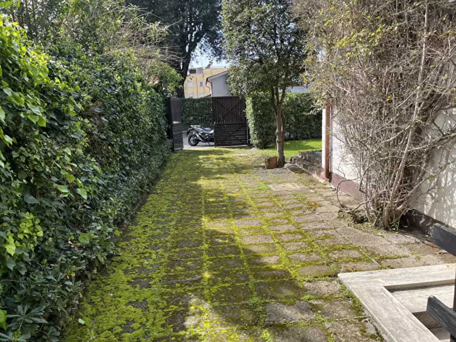 Immagine 59 di Villa in vendita  in Viale Nettuno a Fiumicino