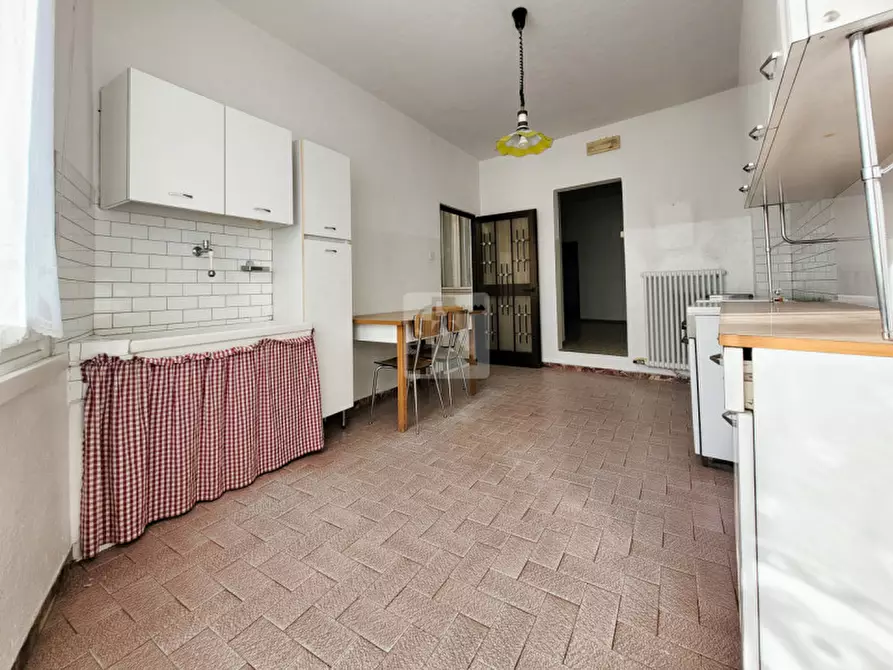 Immagine 5 di Appartamento in vendita  in via mazzini a Dro