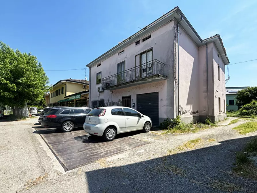 Immagine 2 di Villetta a schiera in vendita  in strada Asolana, 143/144 a Colorno