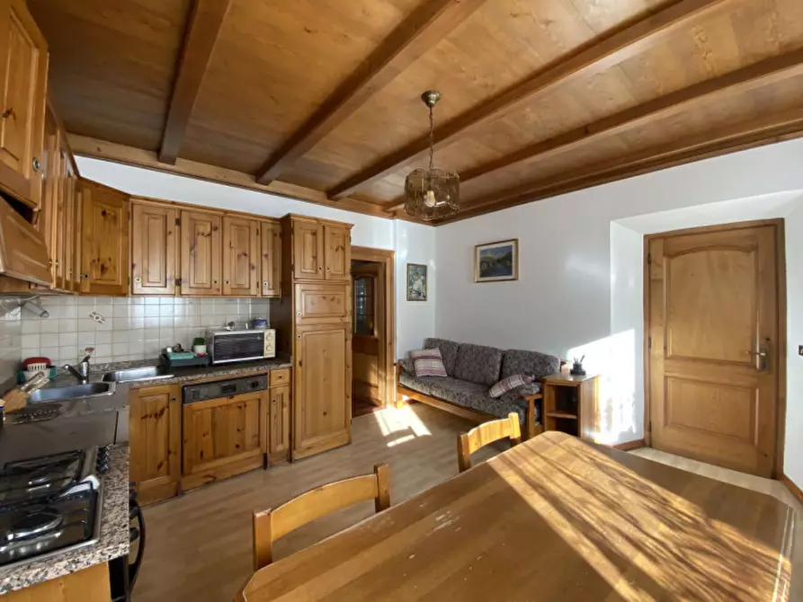 Immagine 1 di Villetta a schiera in vendita  in Via Dante,32 a Auronzo Di Cadore