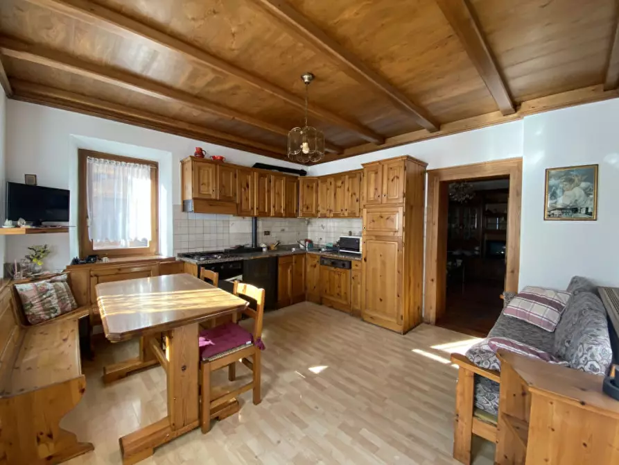 Immagine 2 di Villetta a schiera in vendita  in Via Dante,32 a Auronzo Di Cadore