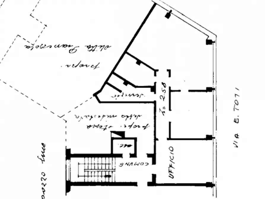 Immagine 11 di Ufficio in vendita  in Via Annibale da Bassano a Padova