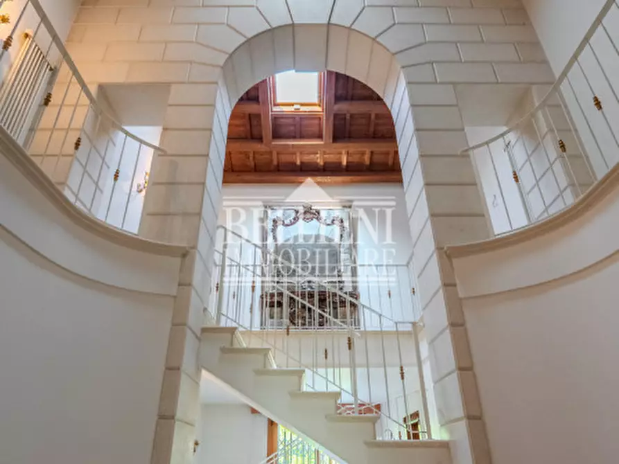 Immagine 2 di Villa in vendita  in Strada della Parolina a Vicenza