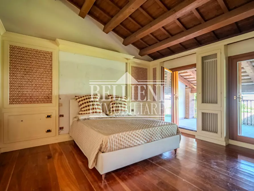 Immagine 14 di Villa in vendita  in Strada della Parolina a Vicenza