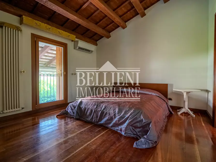 Immagine 18 di Villa in vendita  in Strada della Parolina a Vicenza