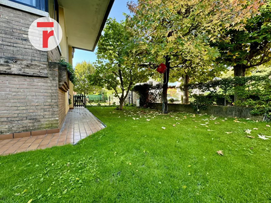 Immagine 3 di Casa bifamiliare in vendita  in via porta a Cadoneghe