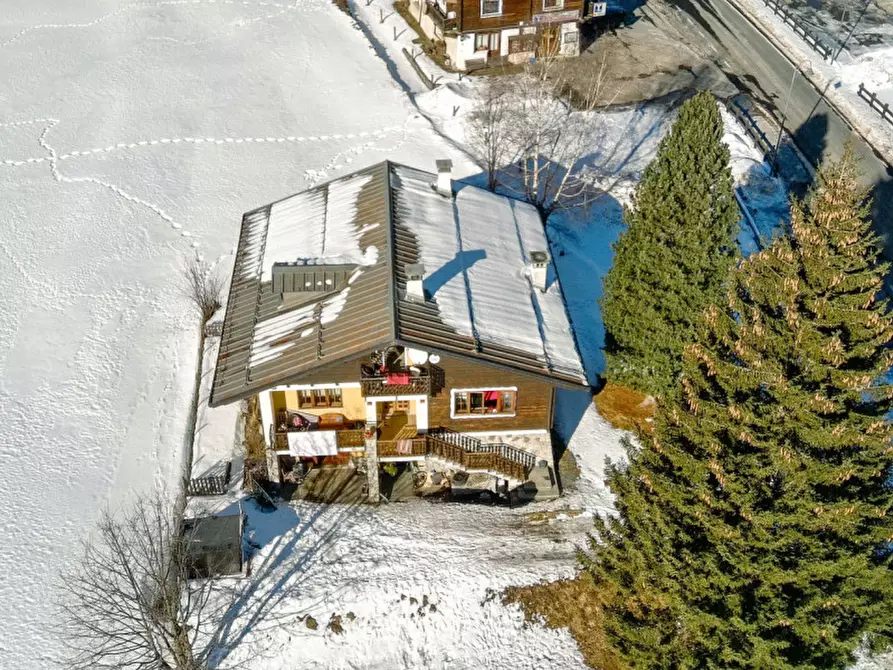 Immagine 1 di Villa in vendita  in frazione ponte 89 a Formazza