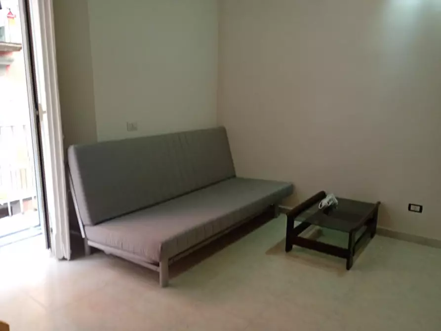 Immagine 14 di Appartamento in affitto  in via settembrini a Napoli