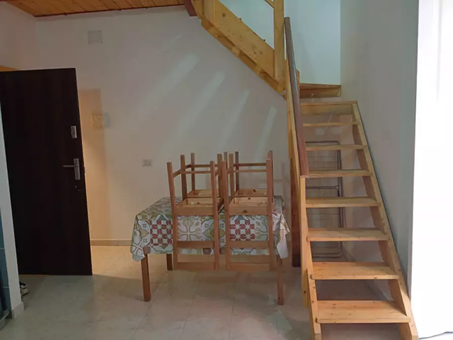 Immagine 17 di Appartamento in affitto  in via settembrini a Napoli