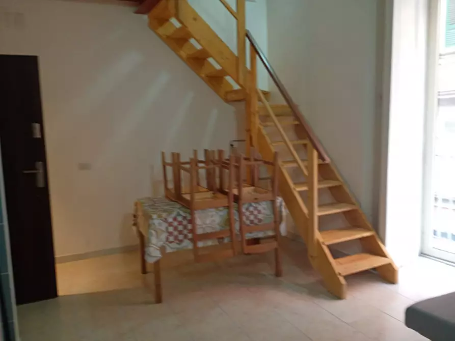 Immagine 18 di Appartamento in affitto  in via settembrini a Napoli