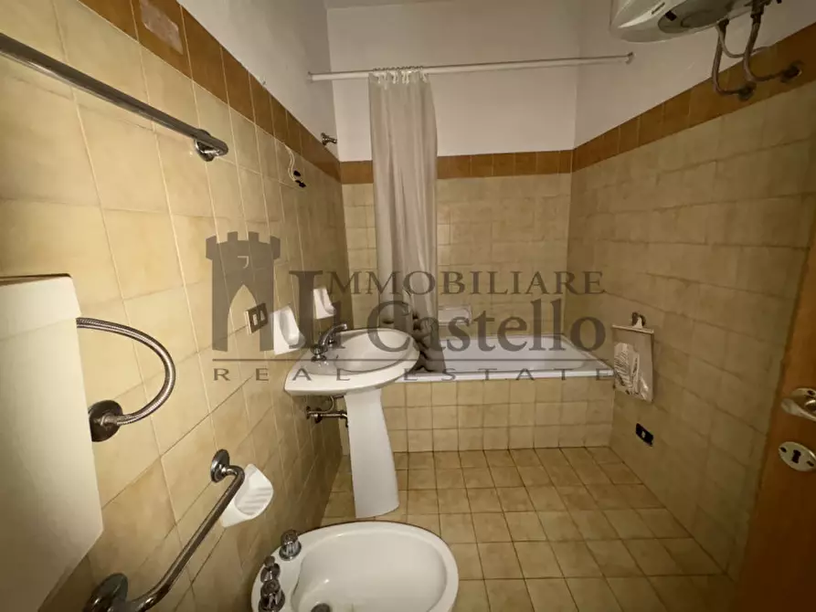 Immagine 14 di Appartamento in vendita  in camucia a Cortona