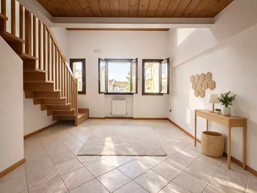 Immagine 1 di Appartamento in vendita  in Viale Giacomo Leopardi a Senigallia