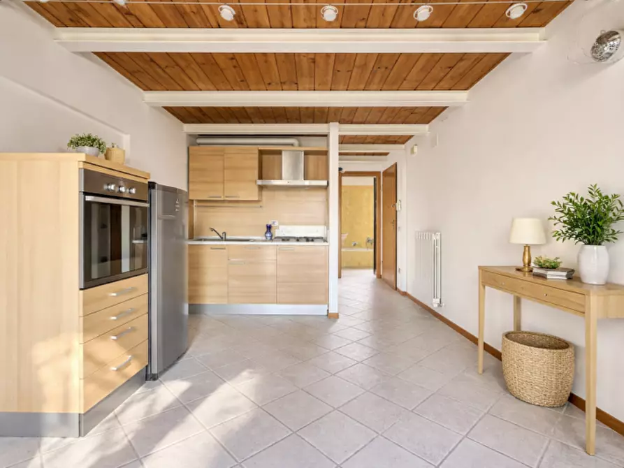 Immagine 2 di Appartamento in vendita  in Viale Giacomo Leopardi a Senigallia