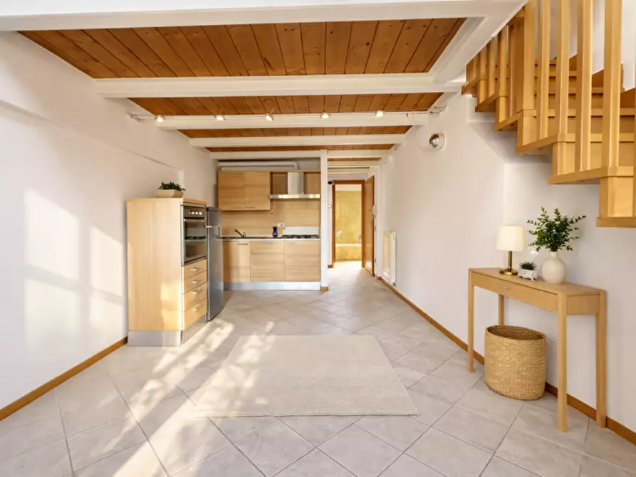 Immagine 3 di Appartamento in vendita  in Viale Giacomo Leopardi a Senigallia