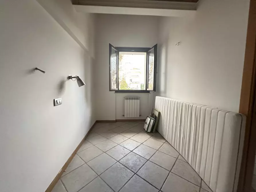 Immagine 5 di Appartamento in vendita  in Viale Giacomo Leopardi a Senigallia