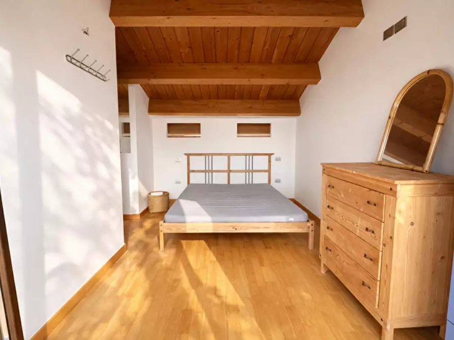 Immagine 8 di Appartamento in vendita  in Viale Giacomo Leopardi a Senigallia