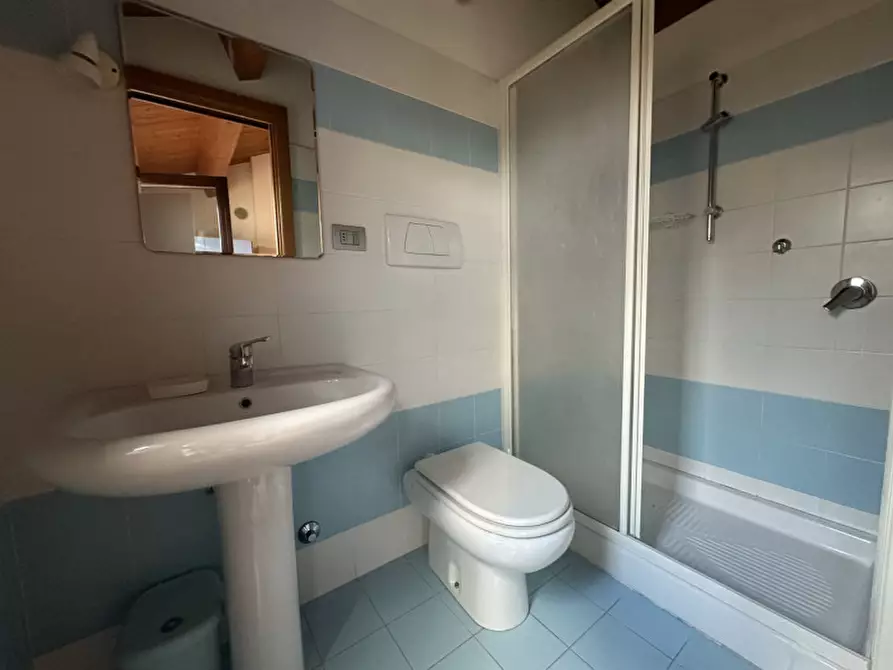 Immagine 11 di Appartamento in vendita  in Viale Giacomo Leopardi a Senigallia