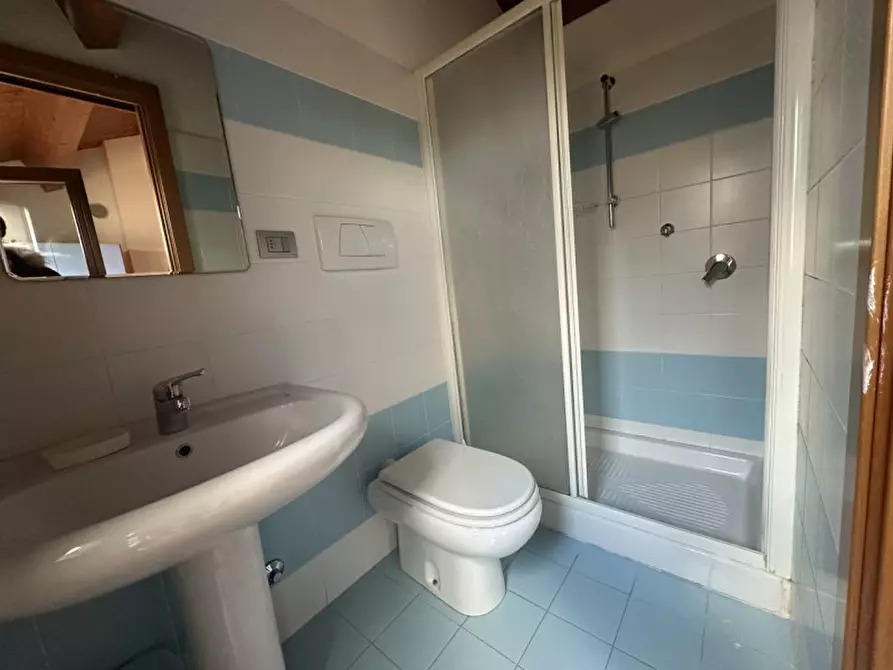 Immagine 12 di Appartamento in vendita  in Viale Giacomo Leopardi a Senigallia