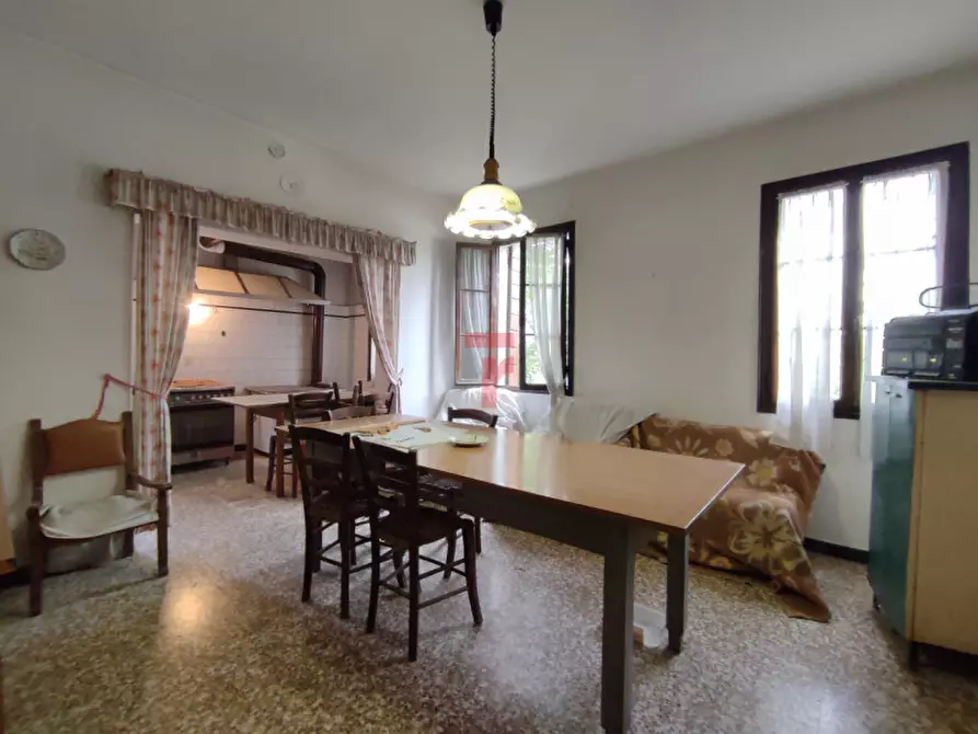 Immagine 2 di Rustico / casale in vendita  in Via Trieste a Vigodarzere