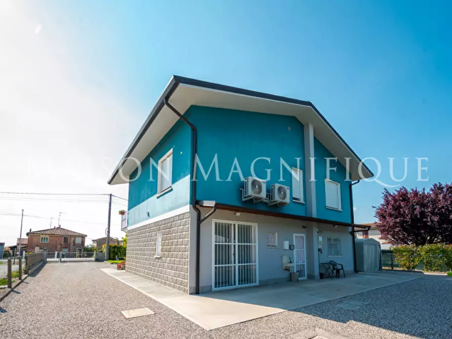 Immagine 27 di Casa indipendente in vendita  in Via bassa 267 a Ferrara