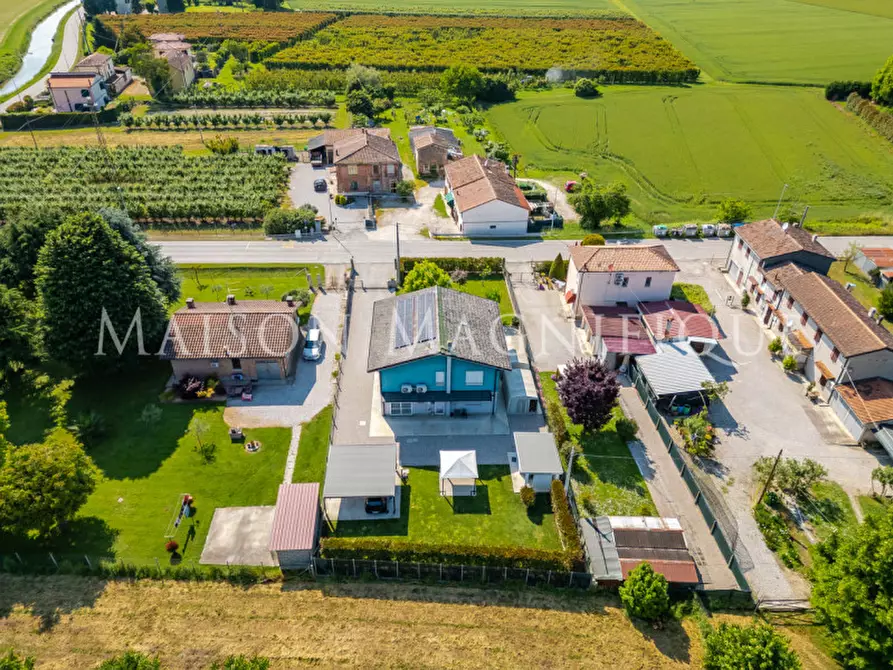 Immagine 43 di Casa indipendente in vendita  in Via bassa 267 a Ferrara