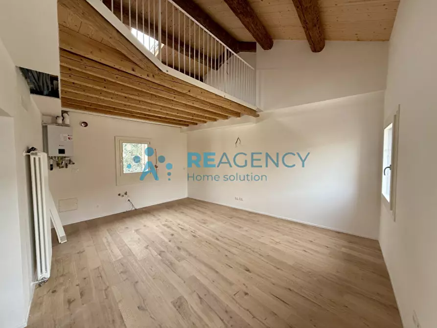 Immagine 2 di Appartamento in vendita  in Contra' della Fossetta, 7 a Vicenza