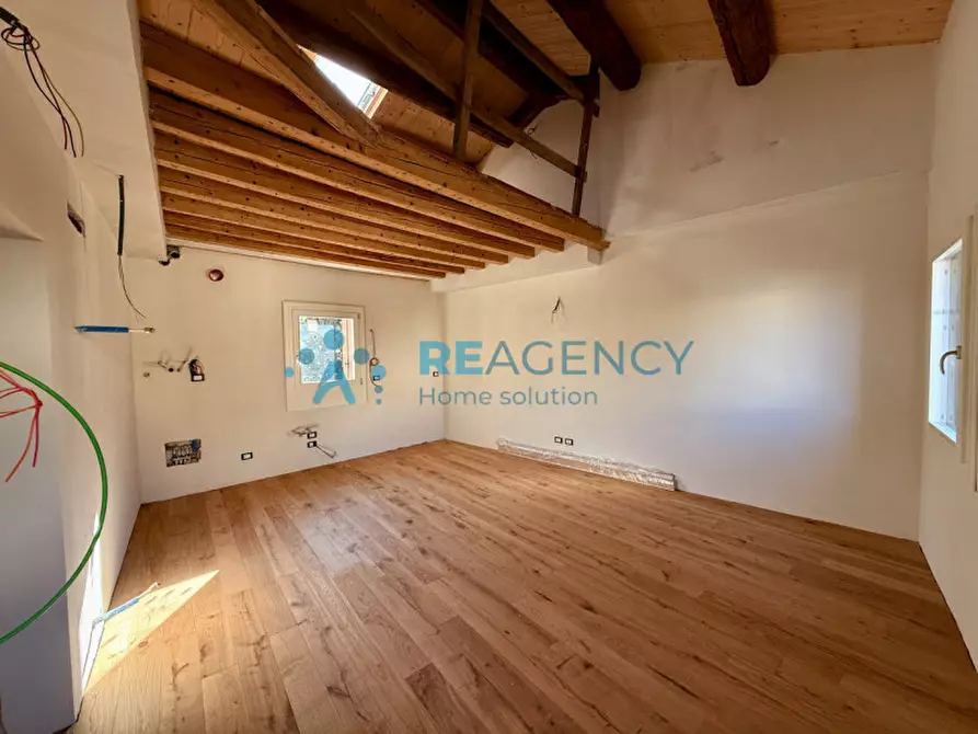 Immagine 2 di Appartamento in vendita  in Contra' della Fossetta, 7 a Vicenza