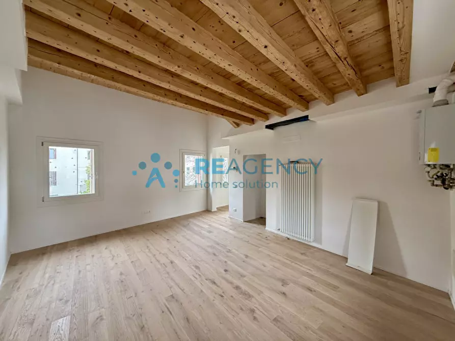 Immagine 5 di Appartamento in vendita  in Contra' della Fossetta, 7 a Vicenza