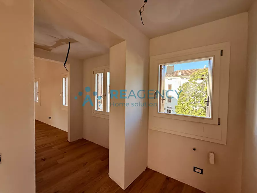 Immagine 5 di Appartamento in vendita  in Contra' della Fossetta, 7 a Vicenza