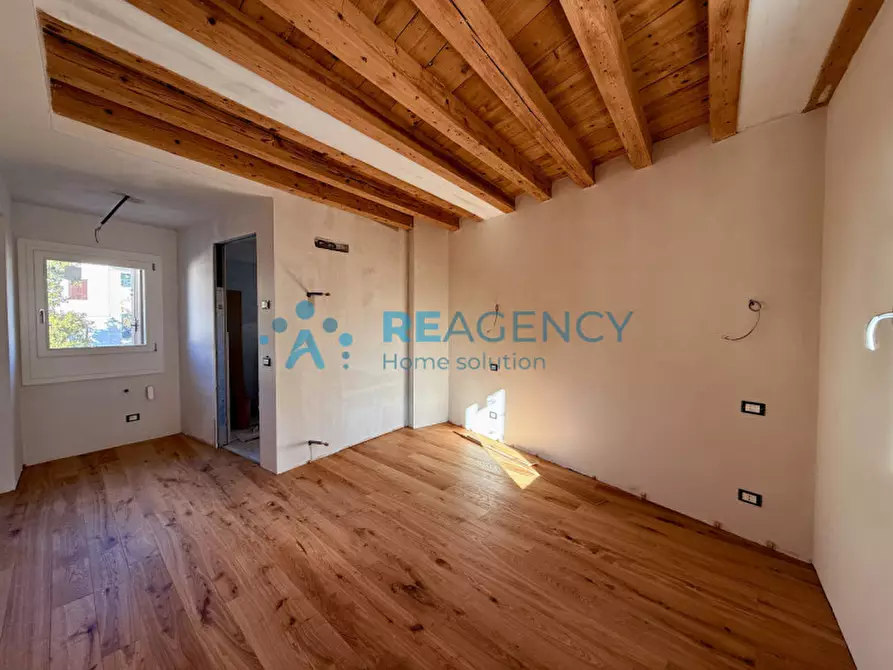 Immagine 6 di Appartamento in vendita  in Contra' della Fossetta, 7 a Vicenza