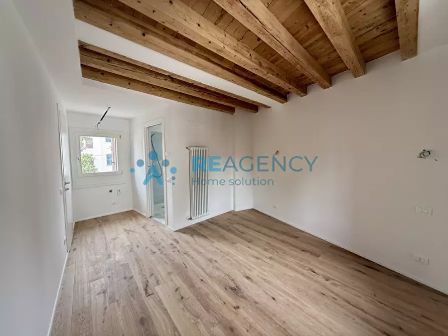 Immagine 8 di Appartamento in vendita  in Contra' della Fossetta, 7 a Vicenza