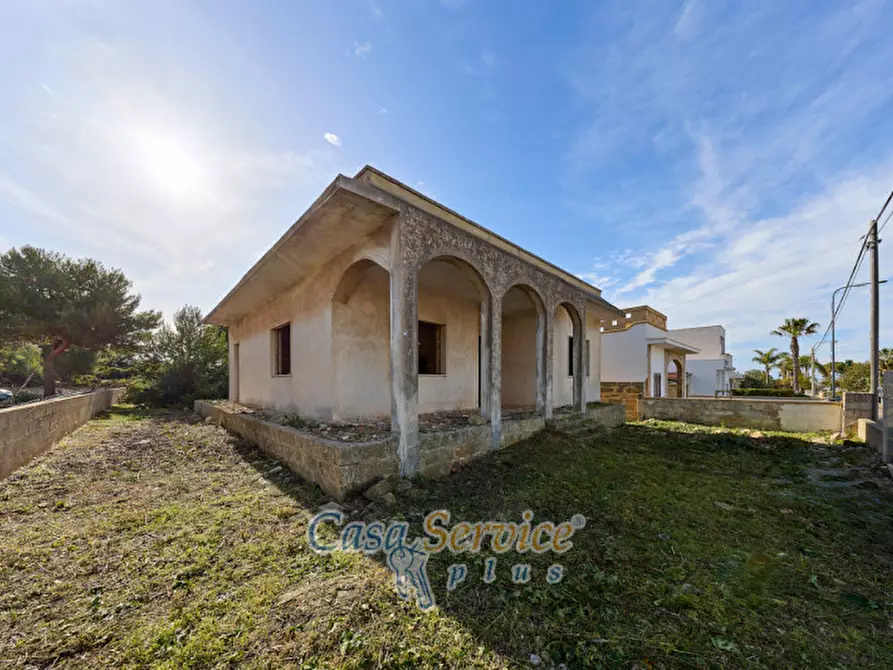 Immagine 21 di Rustico / casale in vendita  in Via Curtatone a Racale