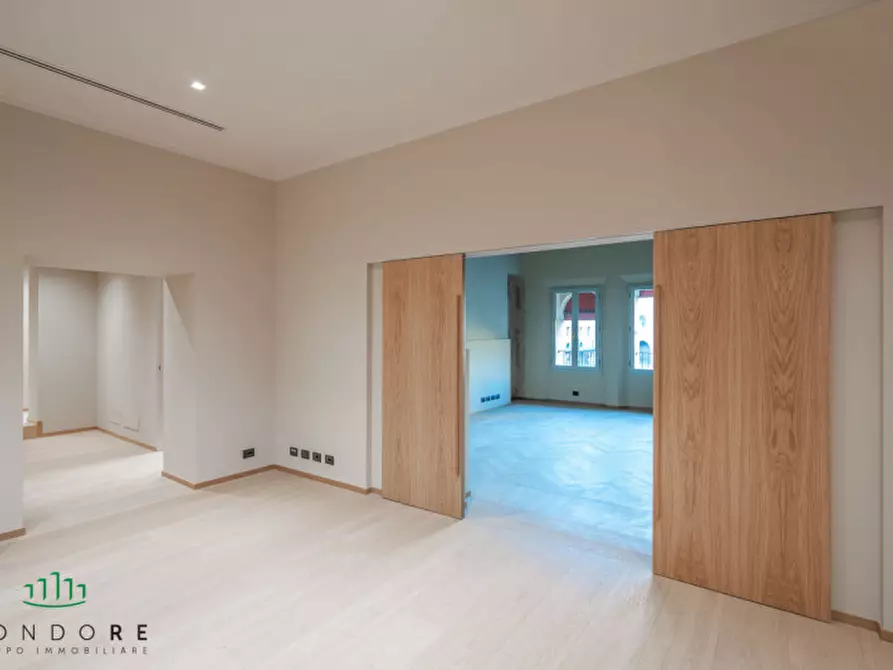 Immagine 6 di Appartamento in vendita  in via Pescherie Vecchie a Bologna