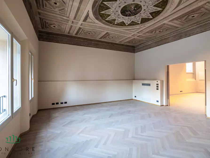 Immagine 12 di Appartamento in vendita  in via Pescherie Vecchie a Bologna