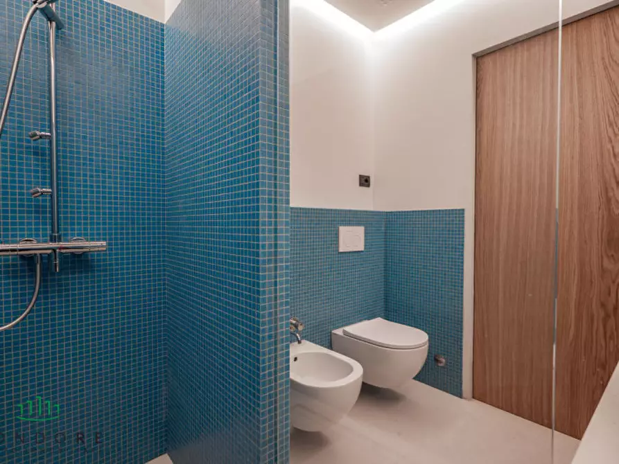 Immagine 16 di Appartamento in vendita  in via Pescherie Vecchie a Bologna