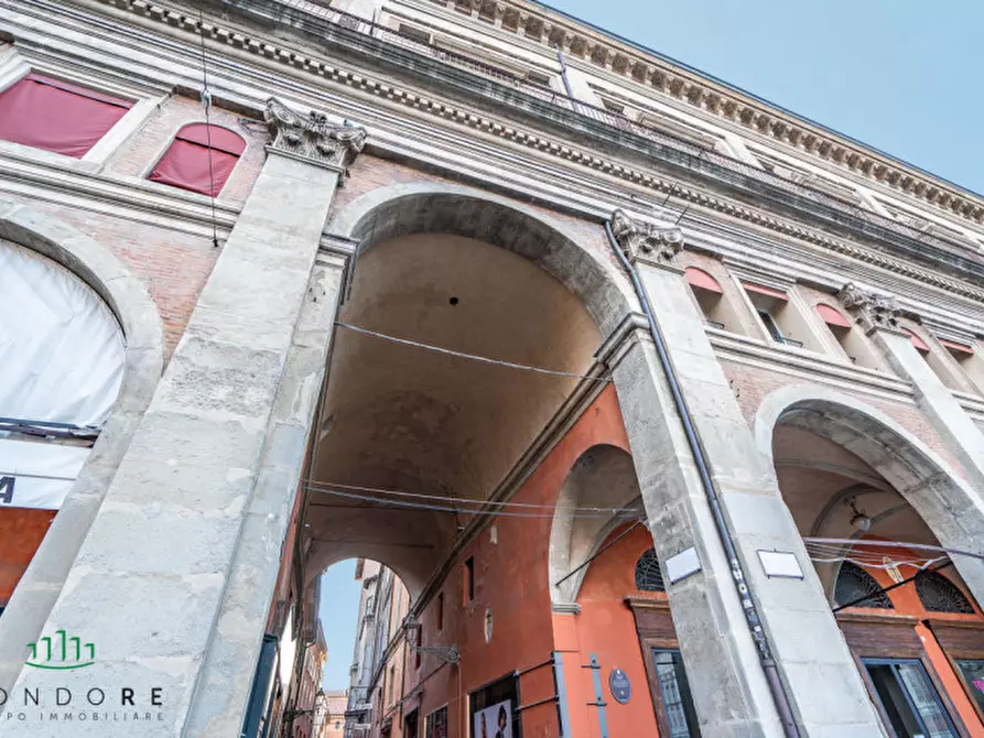 Immagine 31 di Appartamento in vendita  in via Pescherie Vecchie a Bologna
