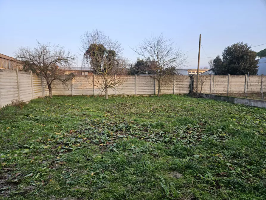 Immagine 6 di Capannone industriale in affitto  in Via Cavour a Villa Estense