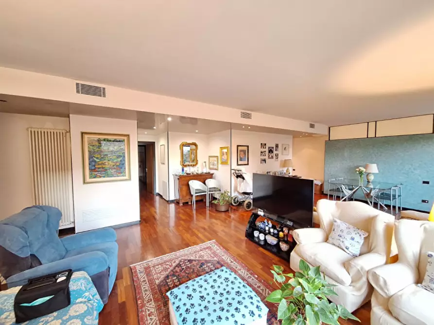 Immagine 17 di Appartamento in vendita  in Viale Tre Martiri a Rovigo