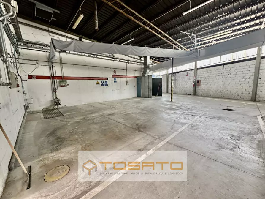 Immagine 14 di Capannone industriale in affitto  a Verona
