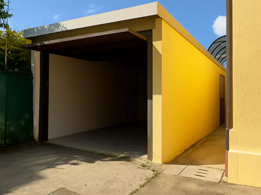 Immagine 3 di Casa indipendente in vendita  in Via Girolamo Fracastoro a Padova